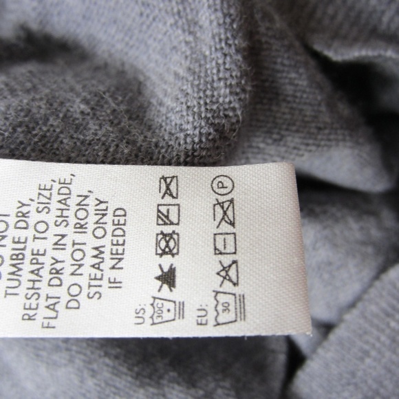 Calvin Klein Sweater Men's M‎ 100% Merino Wool V-Neck Ultra Soft,with **FLAW** - Picture 8 of 15